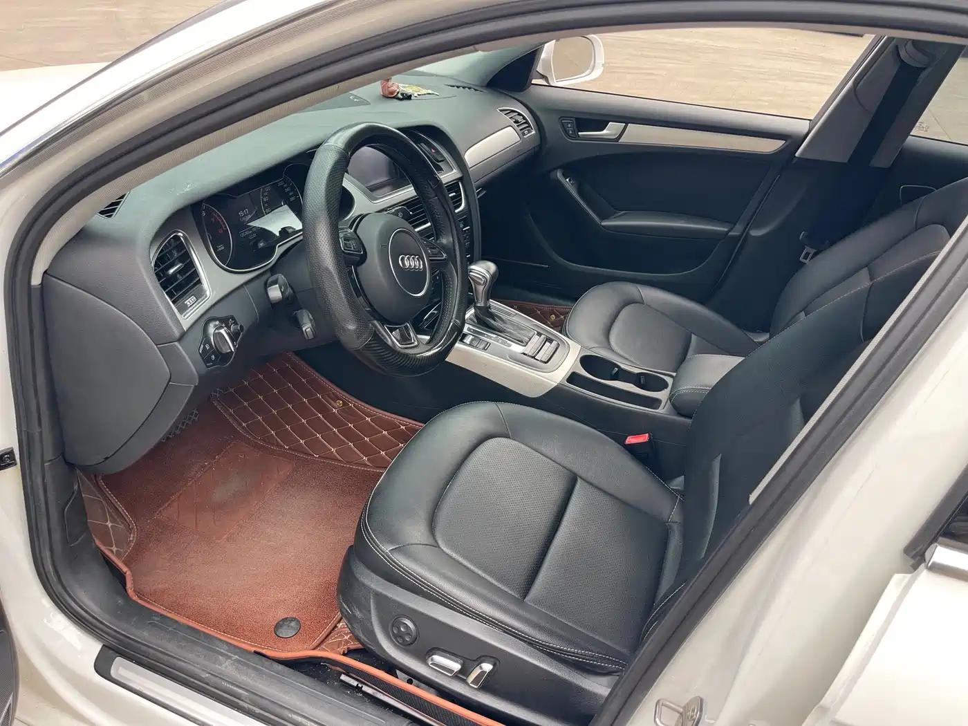 Audi A4L 2013 35 TFSI Automatic Standard фото 9