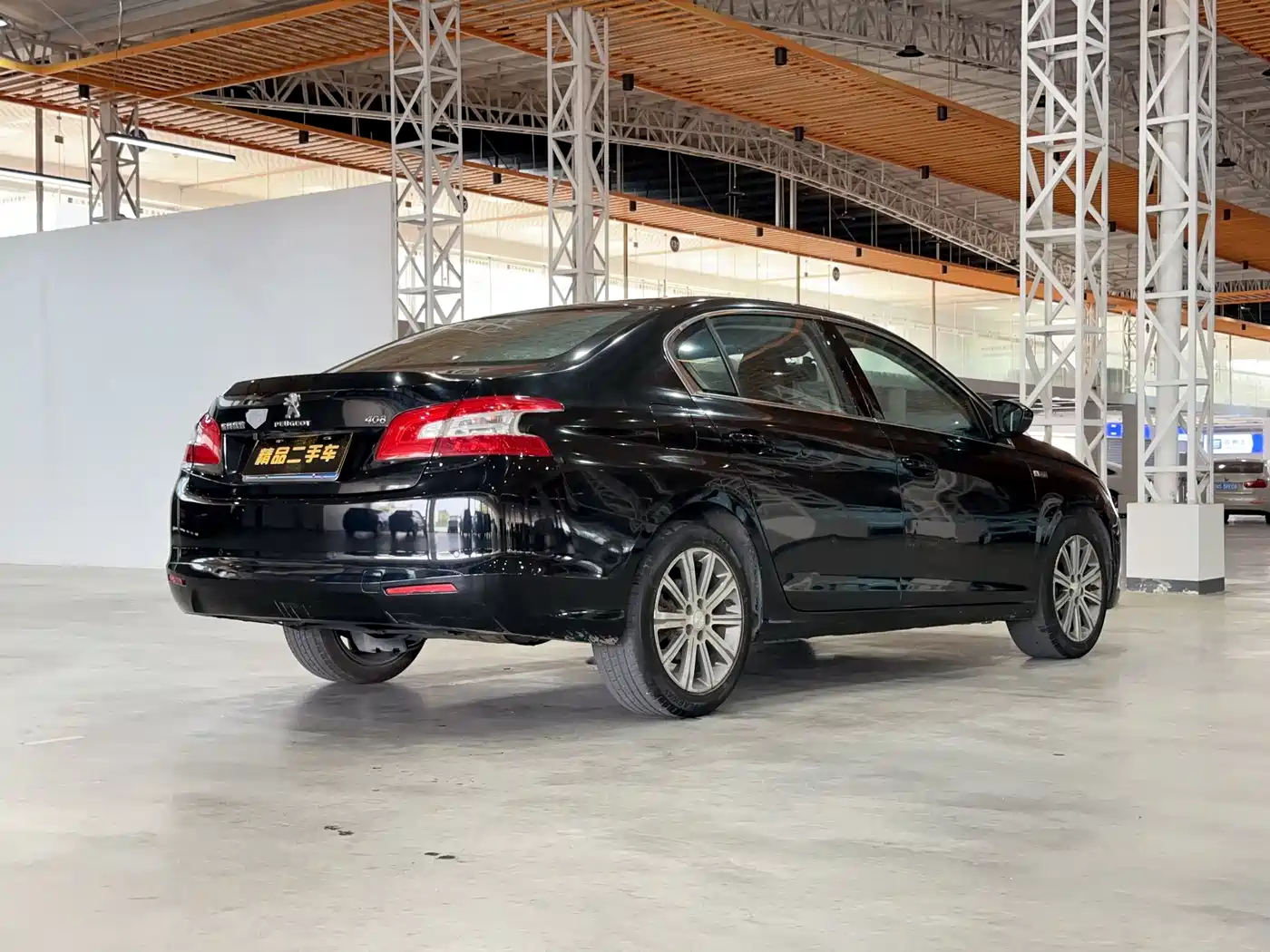 Peugeot 408 2015 Model 1.2T Automatic Luxury Edition фото 22