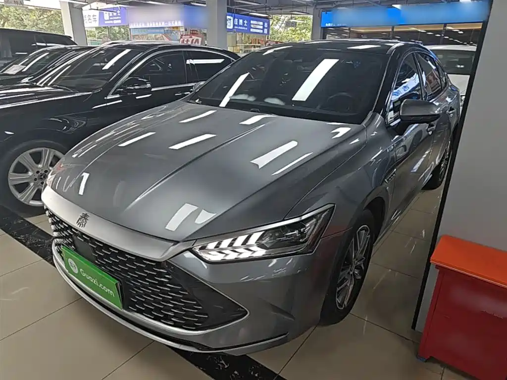 BYD Qin PLUS 2021 DM-i 120KM Flagship