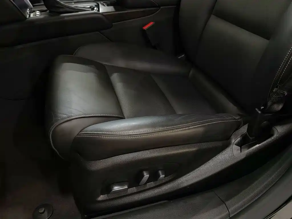 Cadillac XTS 2018 28T Elite фото 20