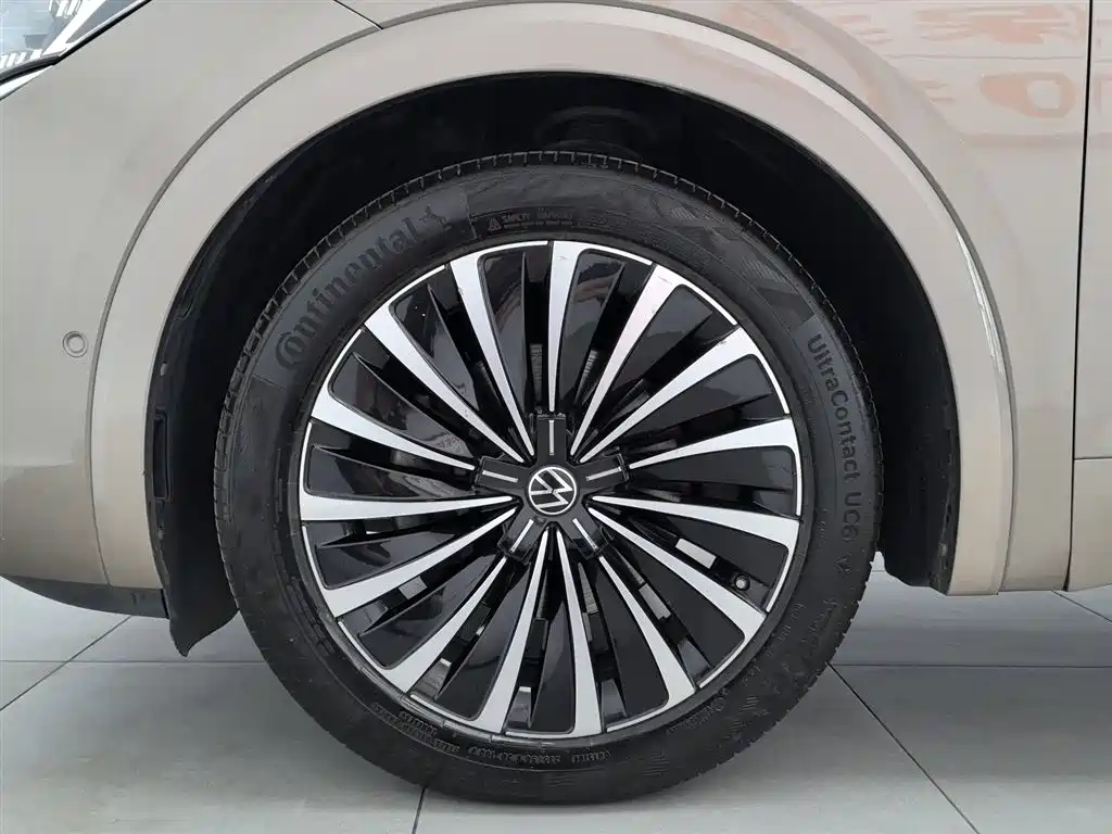 Volkswagen Viloran 2020 380TSI Premium фото 17