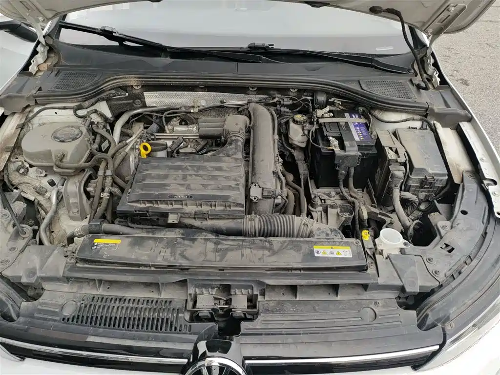 Volkswagen Golf 2023 Model 200TSI DSG фото 16
