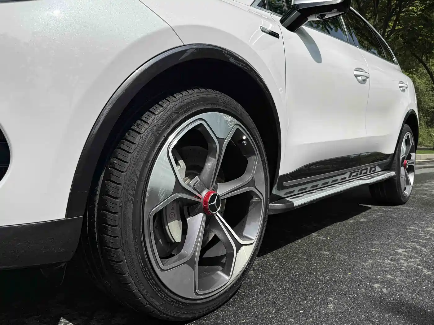 Denza X 2020 Model PHEV Flagship Edition фото 4