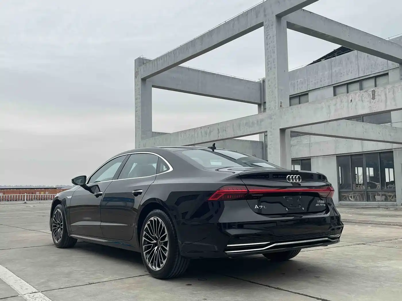 AUDI A7L