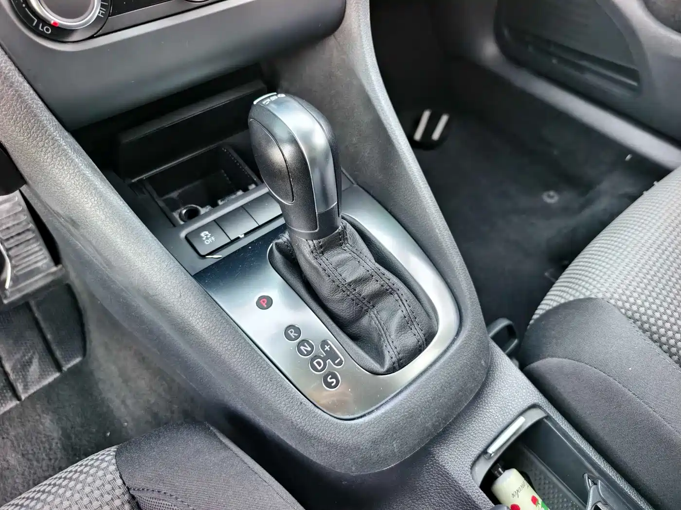 Volkswagen Golf 2011 1.4TSI Auto Comfort фото 6