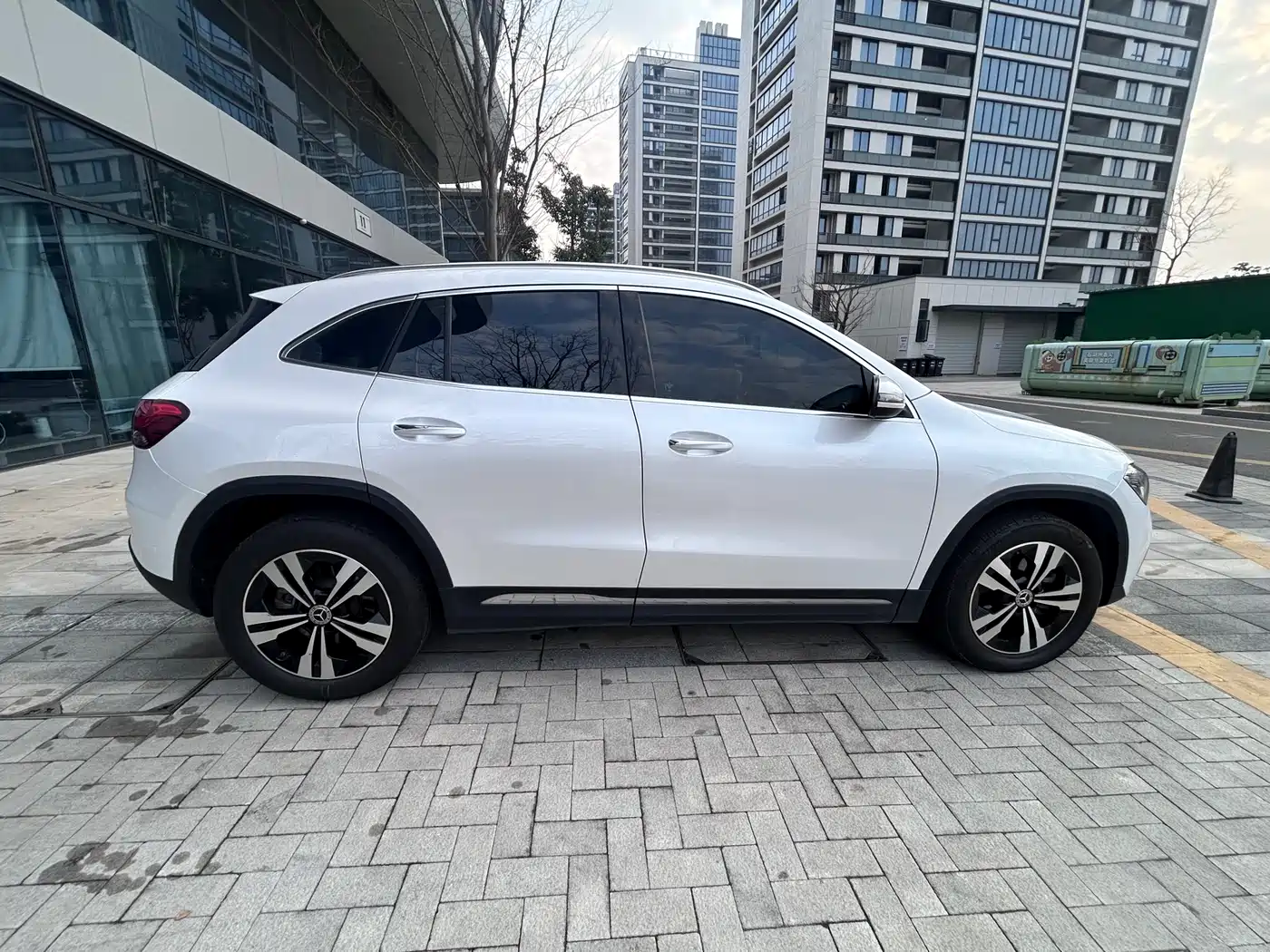 Mercedes-Benz GLA 2023 GLA 220 фото 11