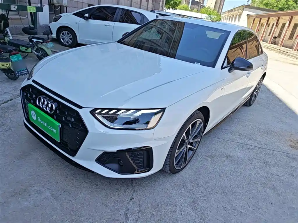 Audi A4L 2024 40 TFSI Luxury Dynamic