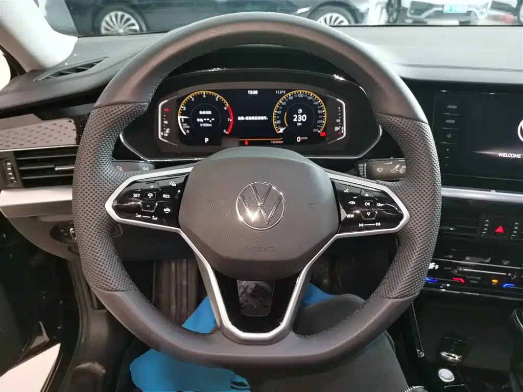 Volkswagen Passat 2024 330TSI Elite Edition фото 7