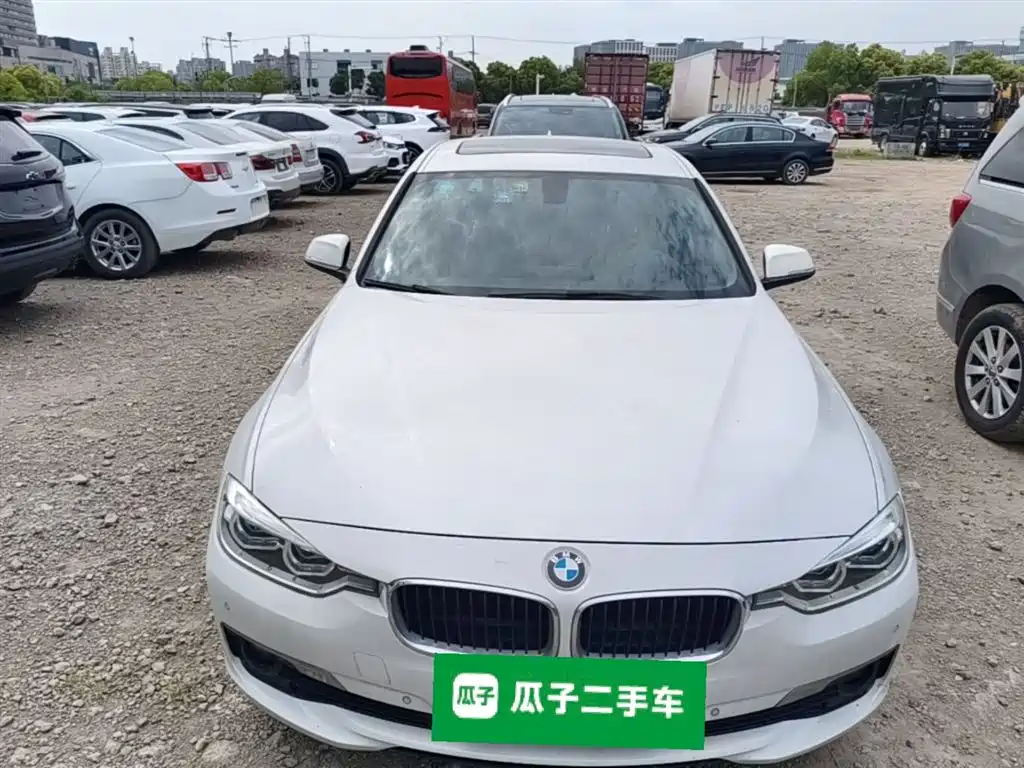 BMW 3 Series 2017 320Li Fashion фото 3