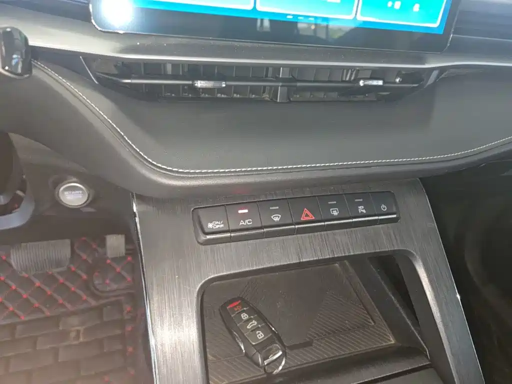 Photo 13 - Haval H6