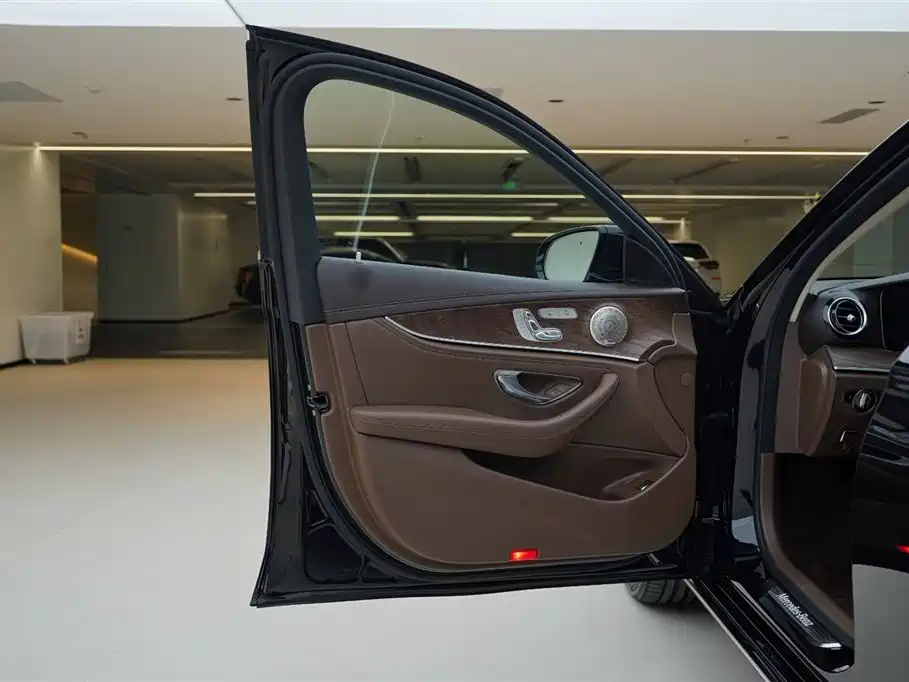 Mercedes-Benz E-Class 2023 E 300 L Luxury фото 15
