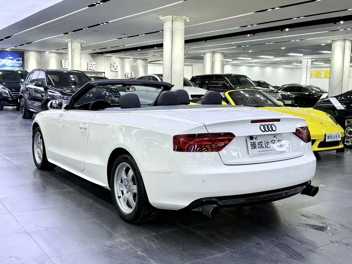 Audi A5 (Import) 2010 2.0TFSI Cabriolet фото 6