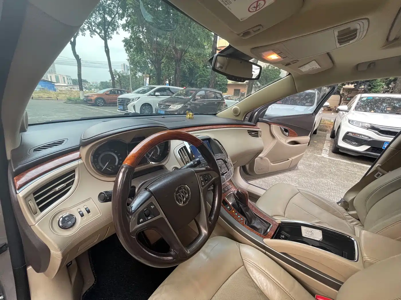 Buick LaCrosse 2012 2.4L SIDI Premium Edition фото 10
