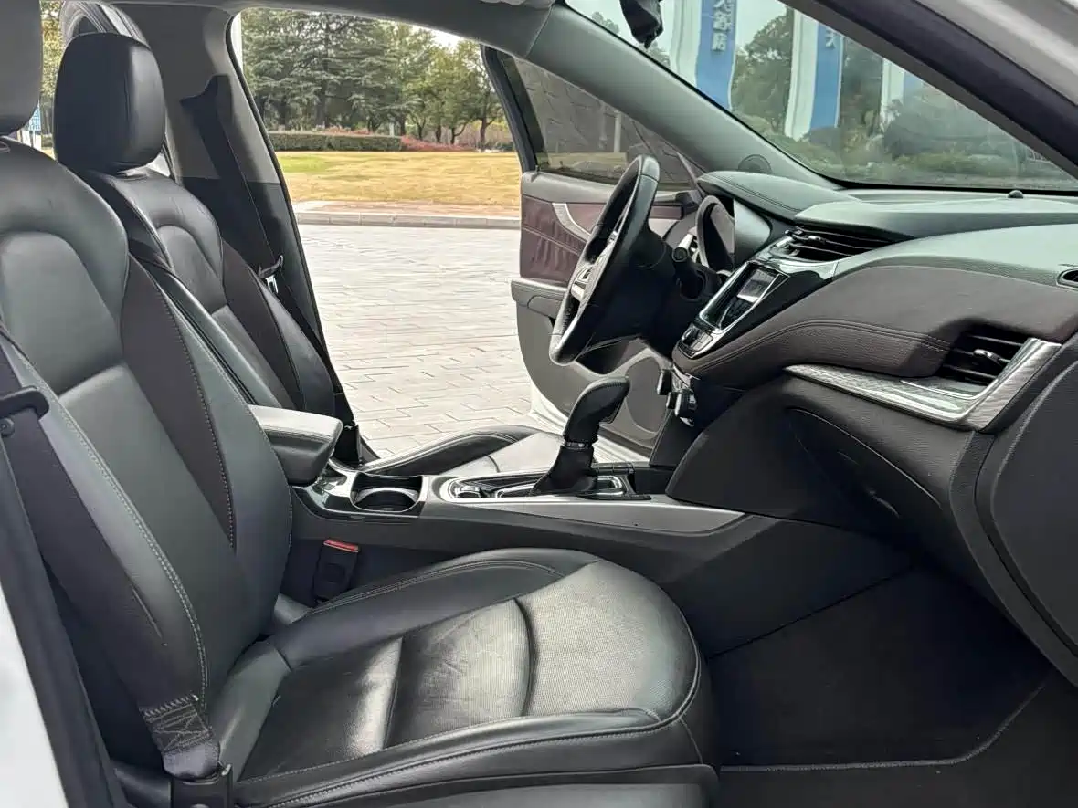 Chevrolet Malibu 2017 1.5T Automatic Luxury Edition фото 10
