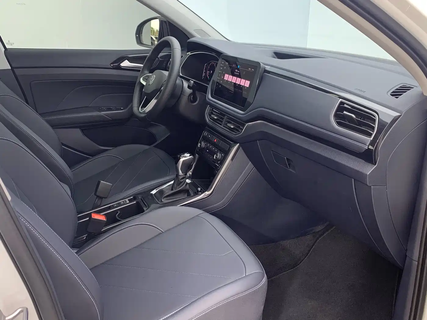 VOLKSWAGEN TUYUE