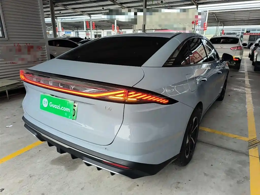 Geely Galaxy Galaxy L6 2024 125km PLUS Soaring Dragon Edition фото 7