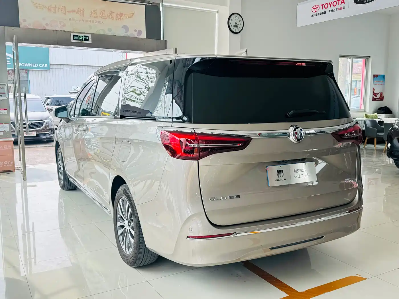 Buick GL8 2023 ES Landmaster Luxury фото 25