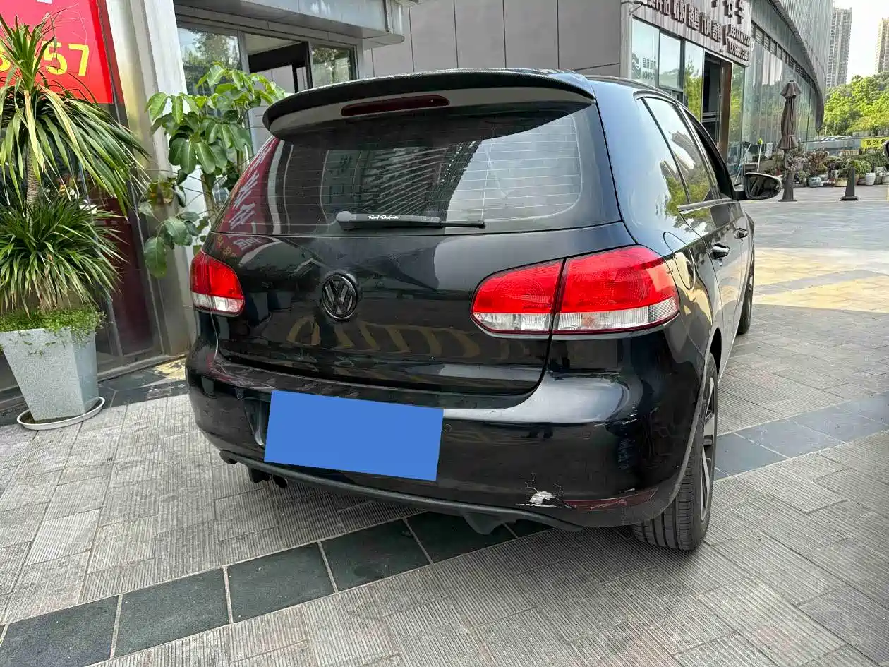 Volkswagen Golf 2012 1.4TSI Automatic Luxury фото 4