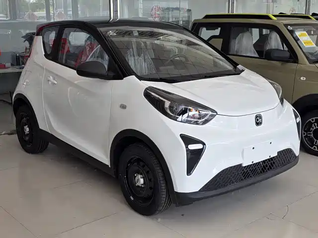 QQ New Energy Little Ant 2025 251km Favorite Edition 25.05kWh