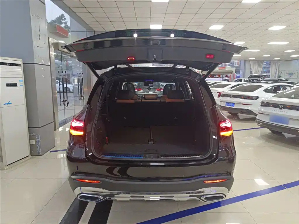 Mercedes-Benz GLC 2023 GLC 260 L 4MATIC Dynamic 7-Seater фото 15