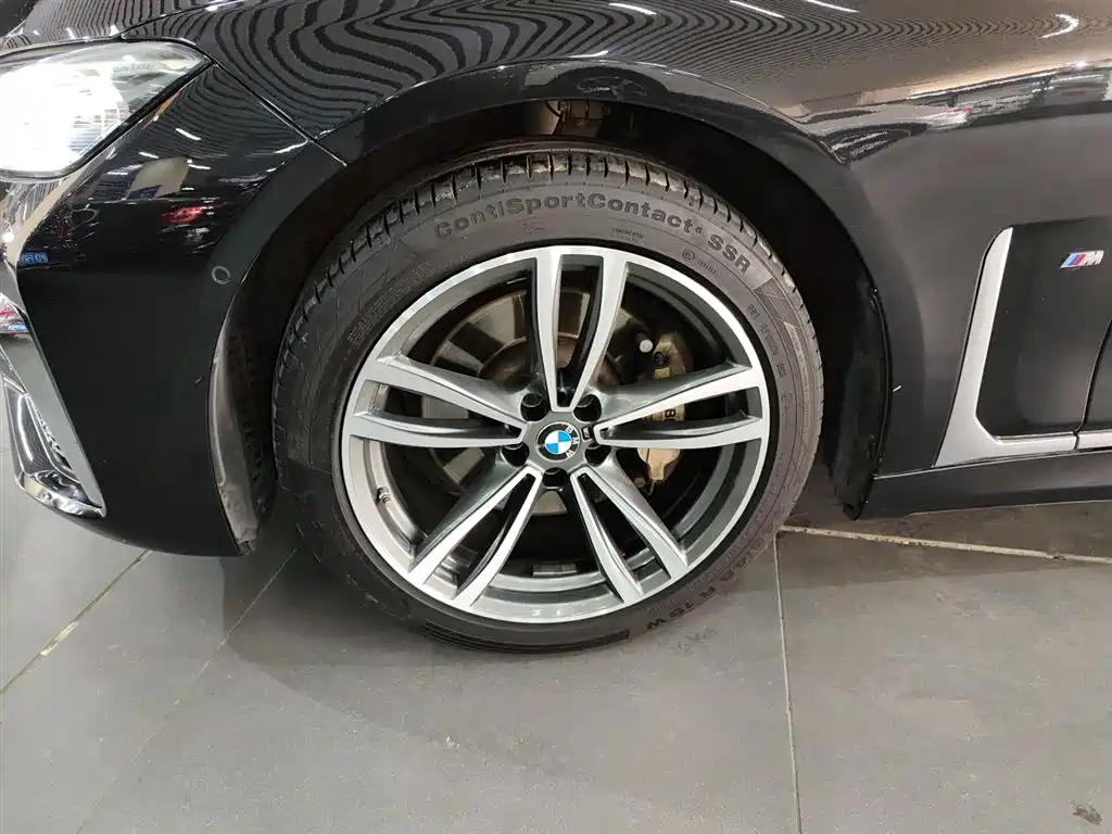BMW 7 Series 2019 730Li M Sport Package фото 23