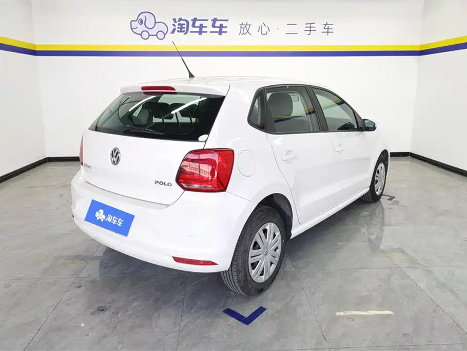 Volkswagen Polo 2016 1.4L Automatic Trend фото 3