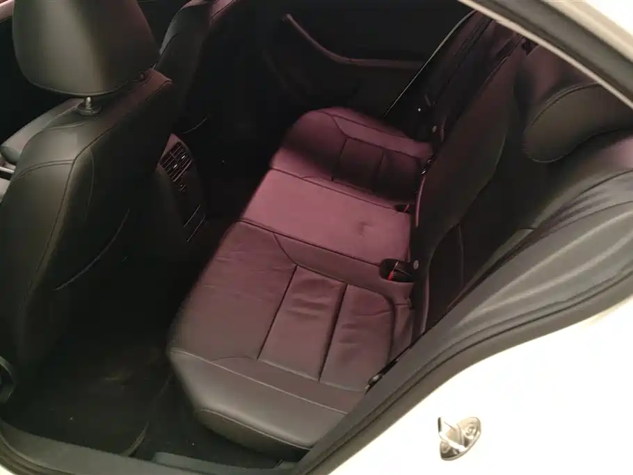 Volkswagen Sagitar 2014 1.4TSI Automatic Luxury фото 11