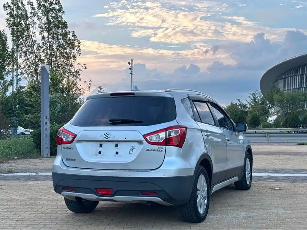 Suzuki SX4 S-Cross 2014 2014 1.6L CVT 2WD Elite