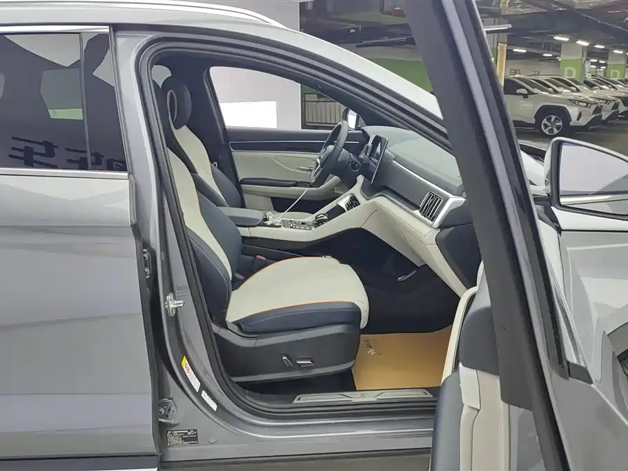 BYD Song PLUS PHEV 2021 DM-i 110KM Flagship PLUS фото 8