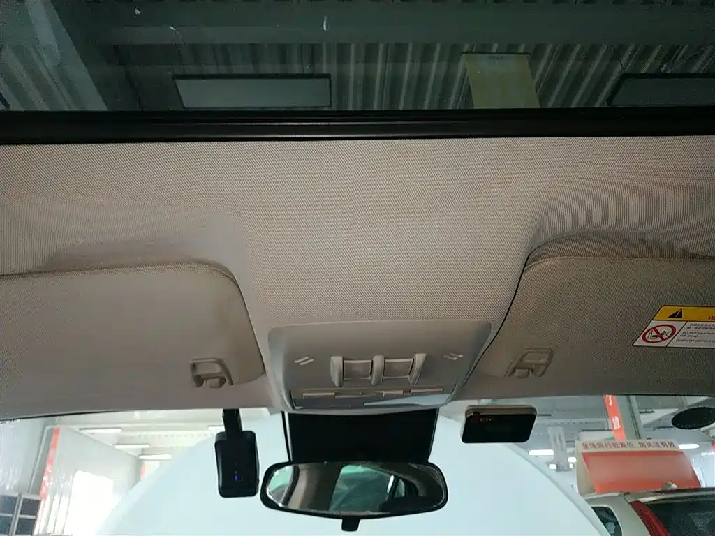 Buick Encore 2016 18T Automatic 2WD Urban Leading фото 14