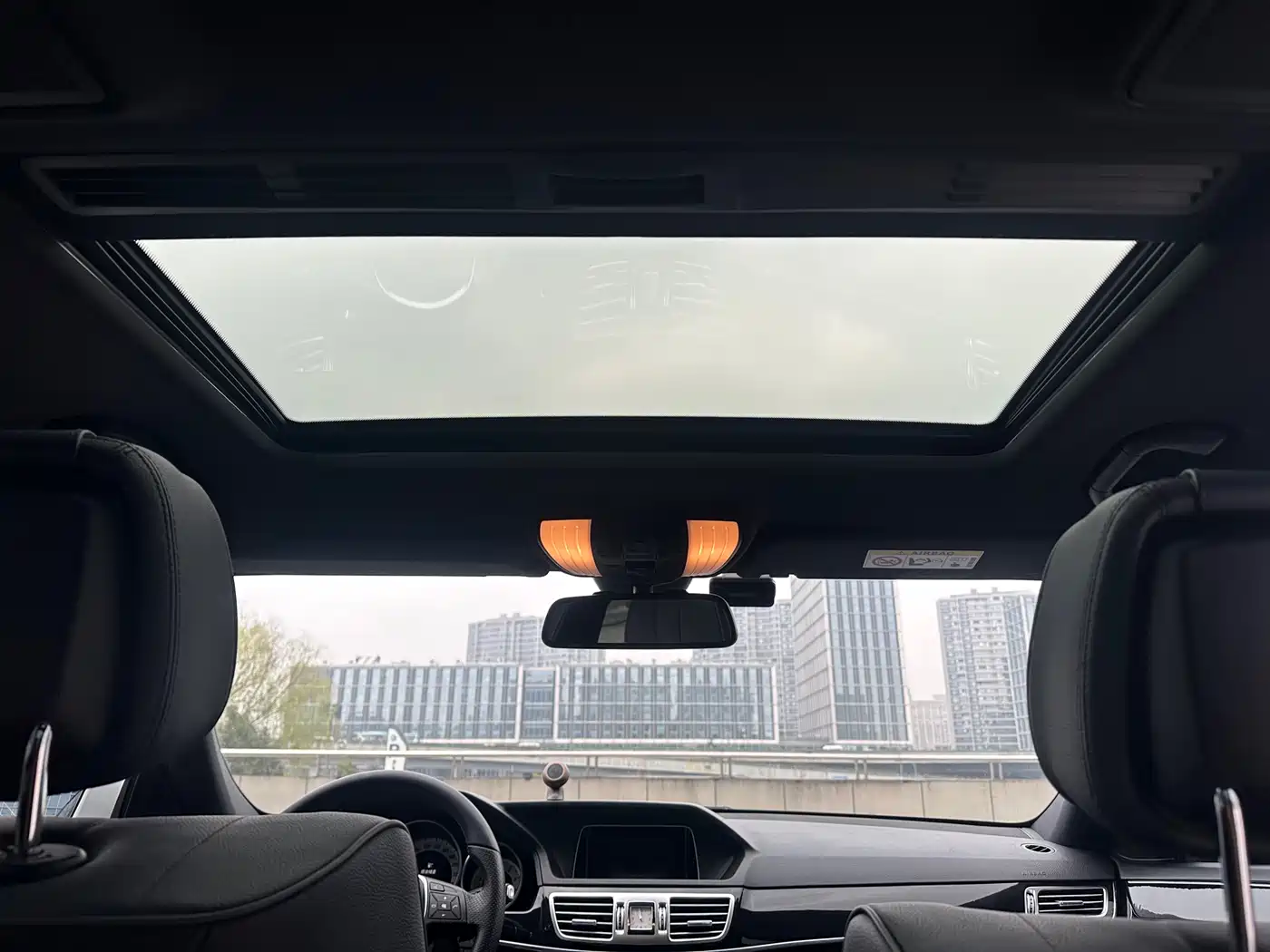 Mercedes-Benz E-Class 2015 E 260 L Sport фото 26