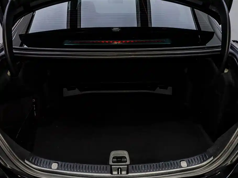Mercedes-Benz E-Class 2023 Facelift E 260 L Sport фото 21