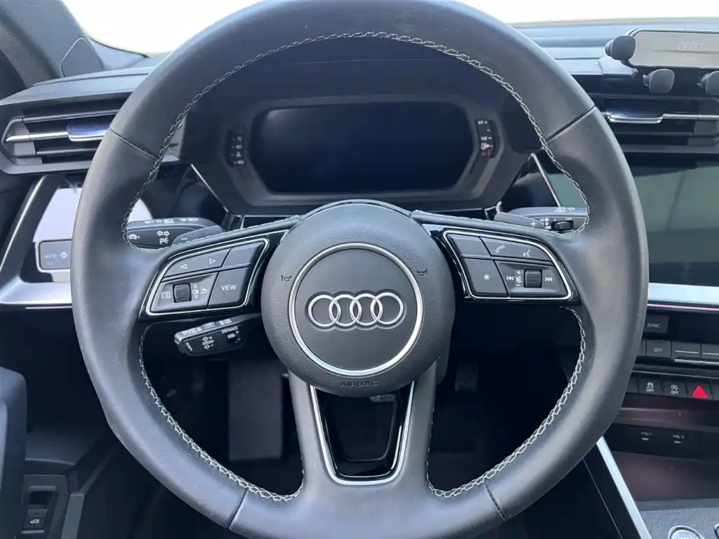 Audi A3 2023 A3L Limousine 35 TFSI Fashion Sport фото 8