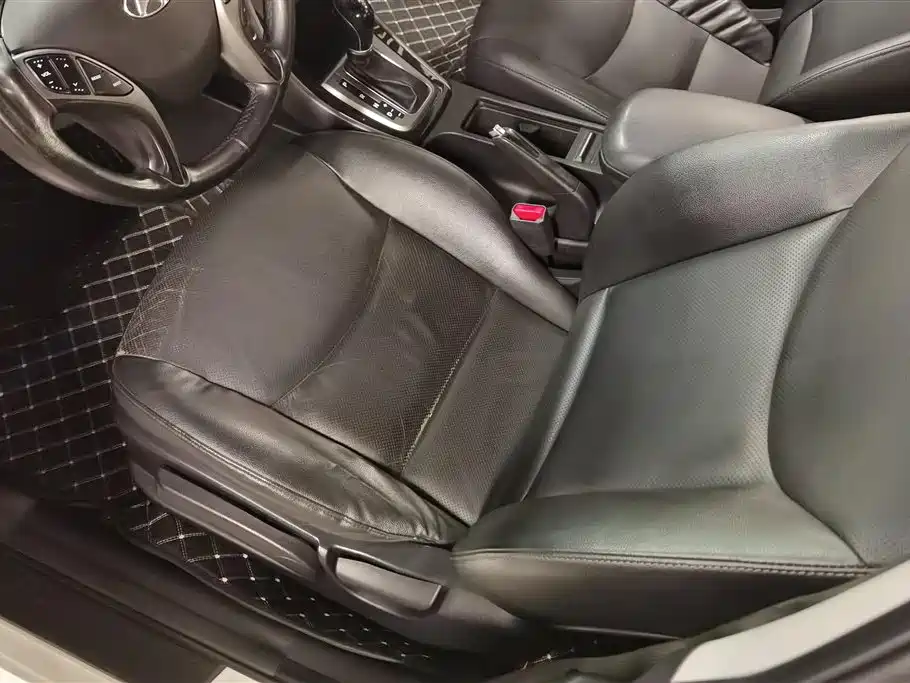 Hyundai Langdong 2015 1.6L Auto Premium фото 9