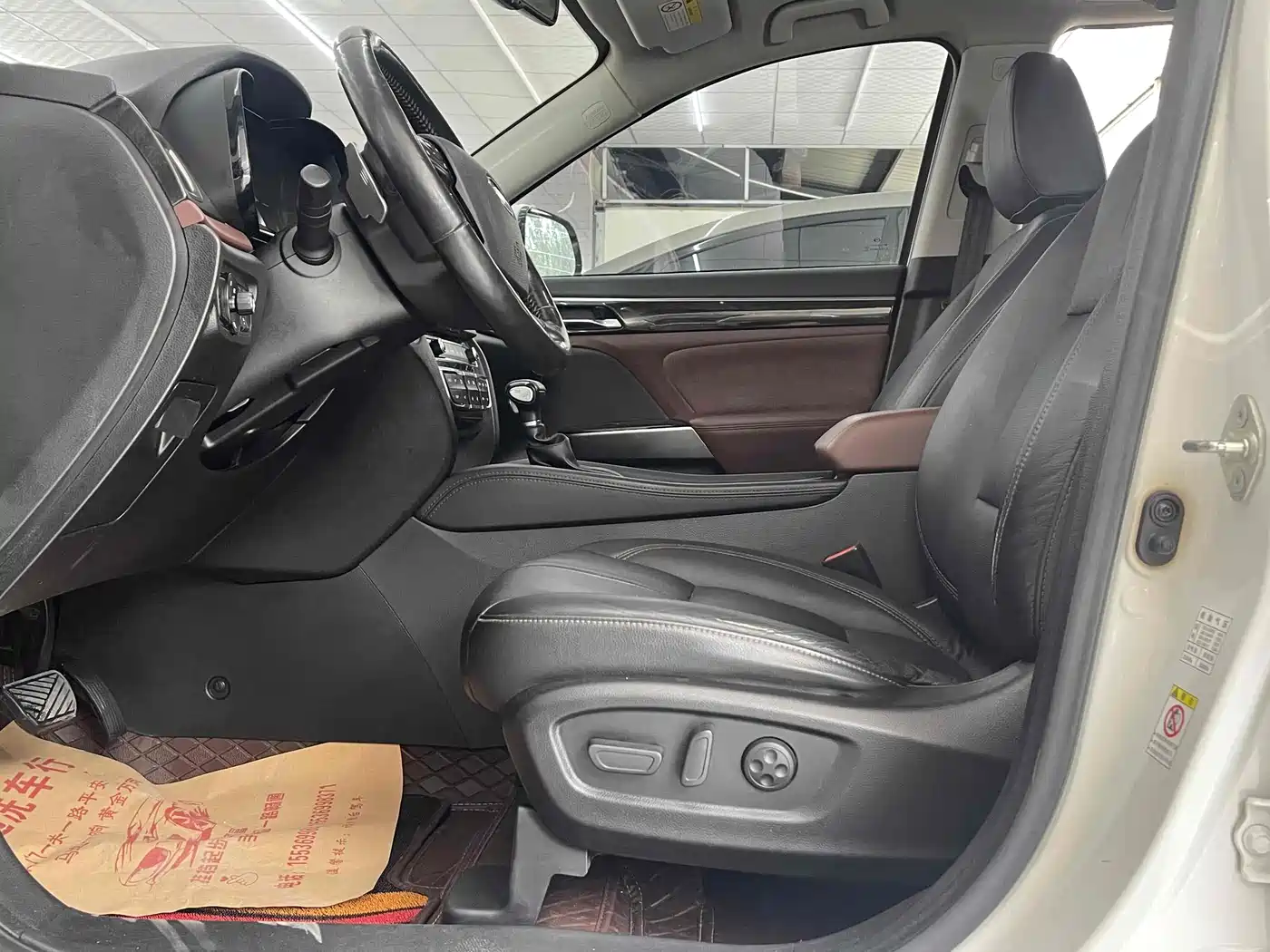 GAC Trumpchi Trumpchi GS8 2017 320T 2WD Luxury Smart Connect (7-seater) фото 4