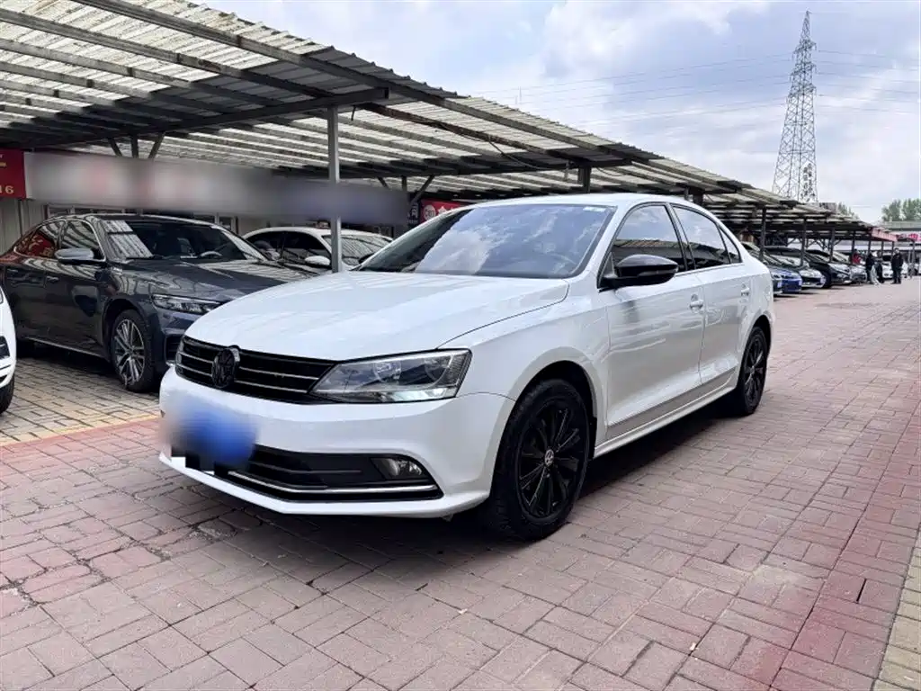 Volkswagen Sagitar 2015 1.6L Manual Comfort фото 6