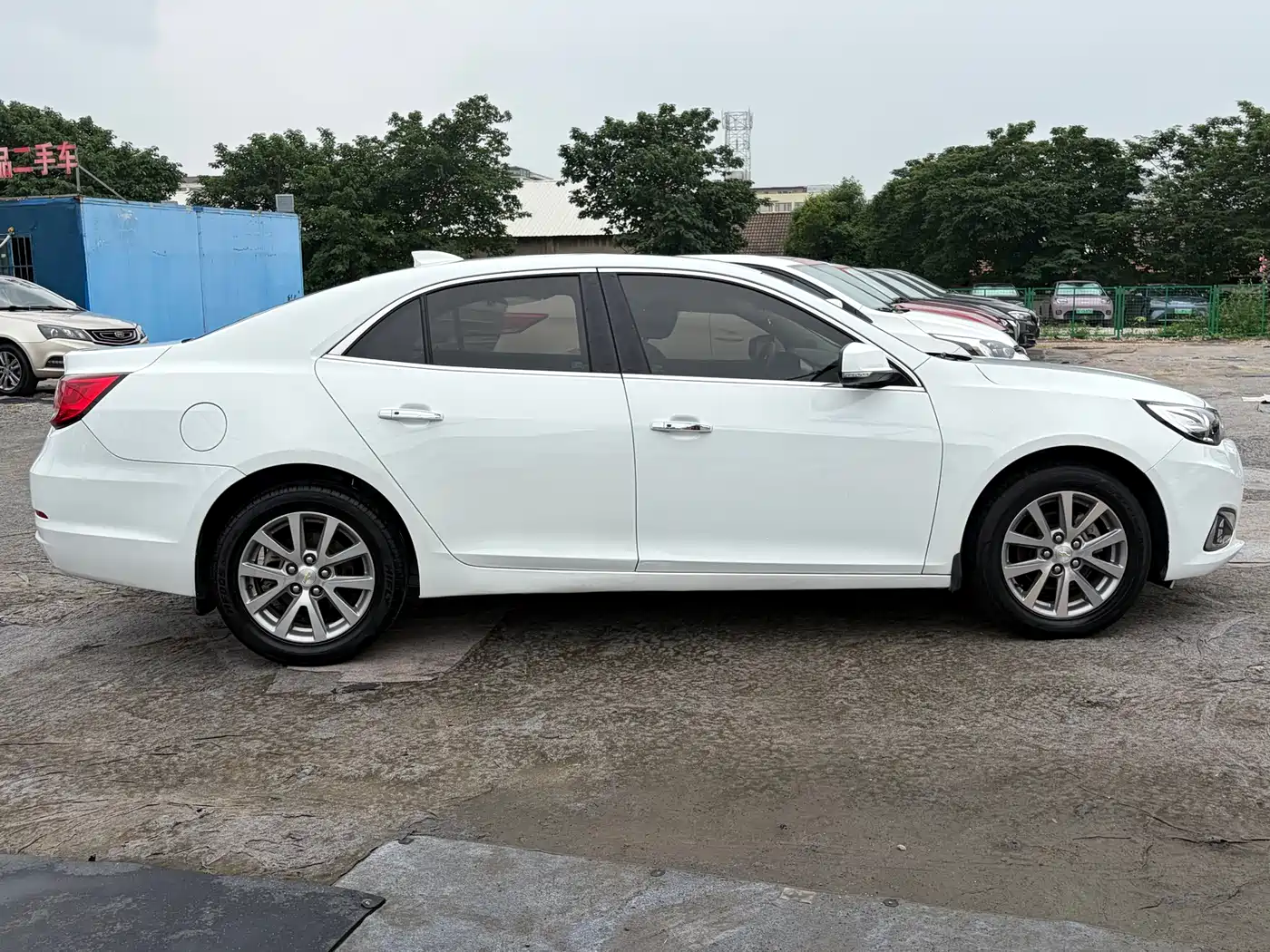 Chevrolet Malibu 2017 1.5T Automatic Luxury Edition фото 4