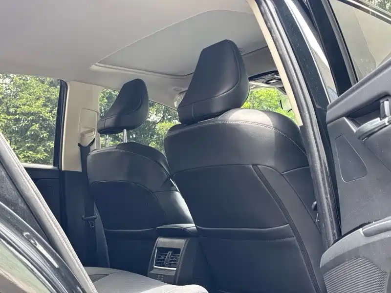 Toyota Camry 2024 Hybrid 2.0HGVP Luxury Edition фото 6