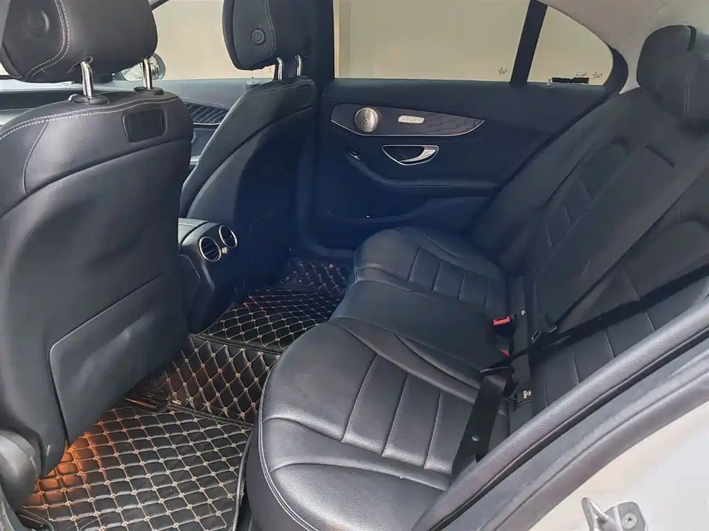 Mercedes-Benz C-Class 2017 C 200 L Sport фото 14