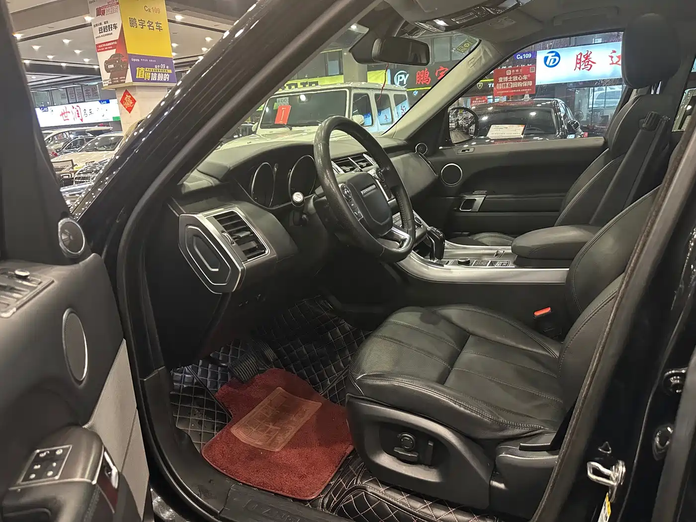 Land Rover Range Rover Sport 2016 Model 3.0 SC V6 SE фото 4