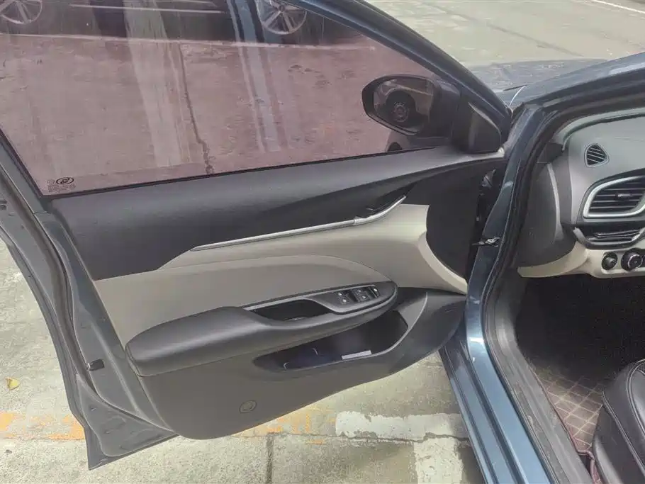 Buick Excelle 2016 15N Automatic Elite фото 7