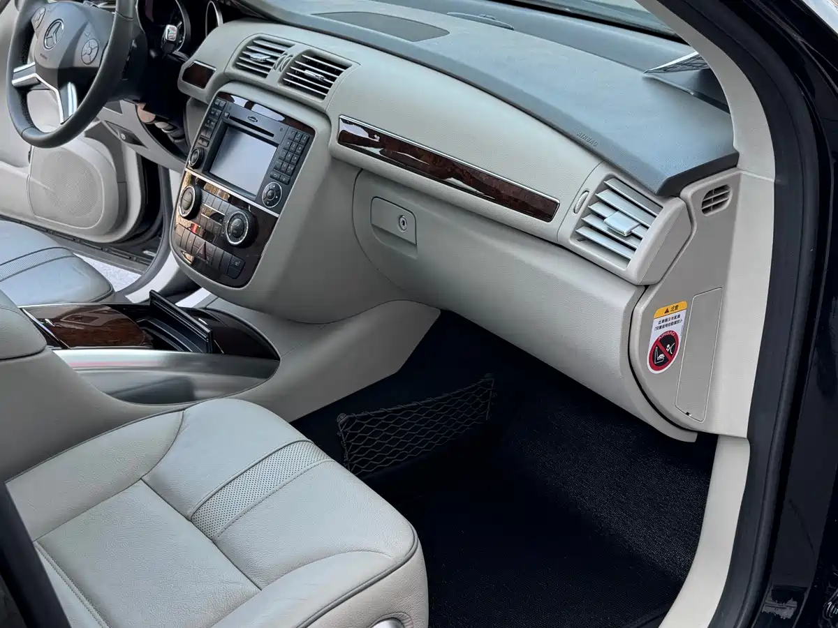 Mercedes-Benz R-Class 2011 R 350 L 4MATIC фото 14
