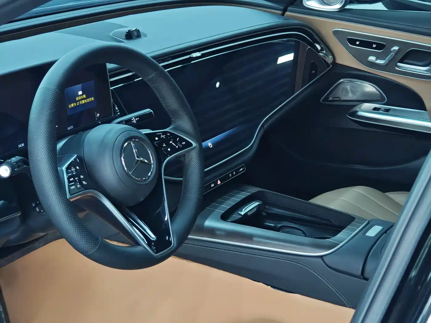 Mercedes-Benz E-Class 2024 Model E 300 L Luxury фото 4