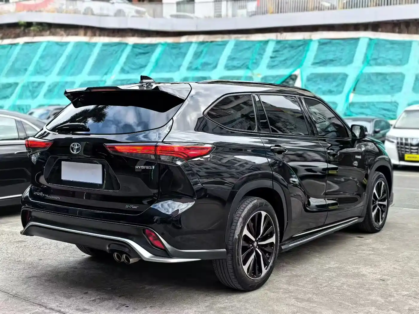 Toyota Crown Kluger 2022 2.5L HEV 4WD Premium Edition фото 7