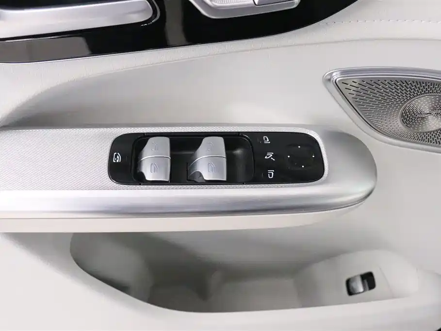 Mercedes-Benz EQE SUV 2024 350 4MATIC Luxury Edition фото 14