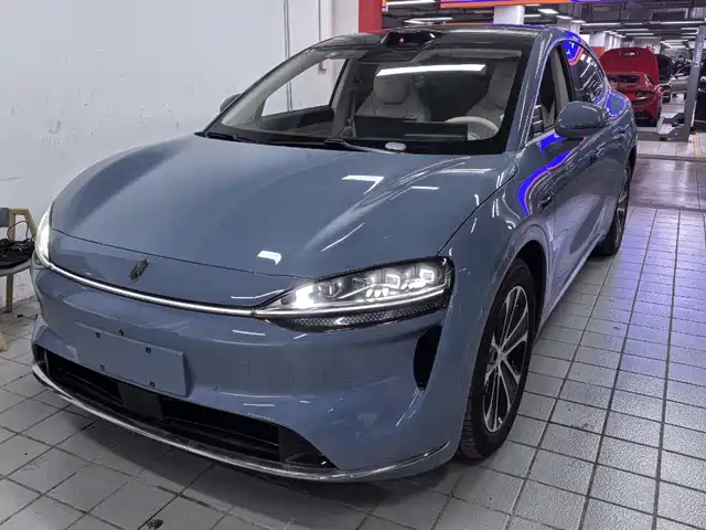 AITO WISDOM WORLD R7