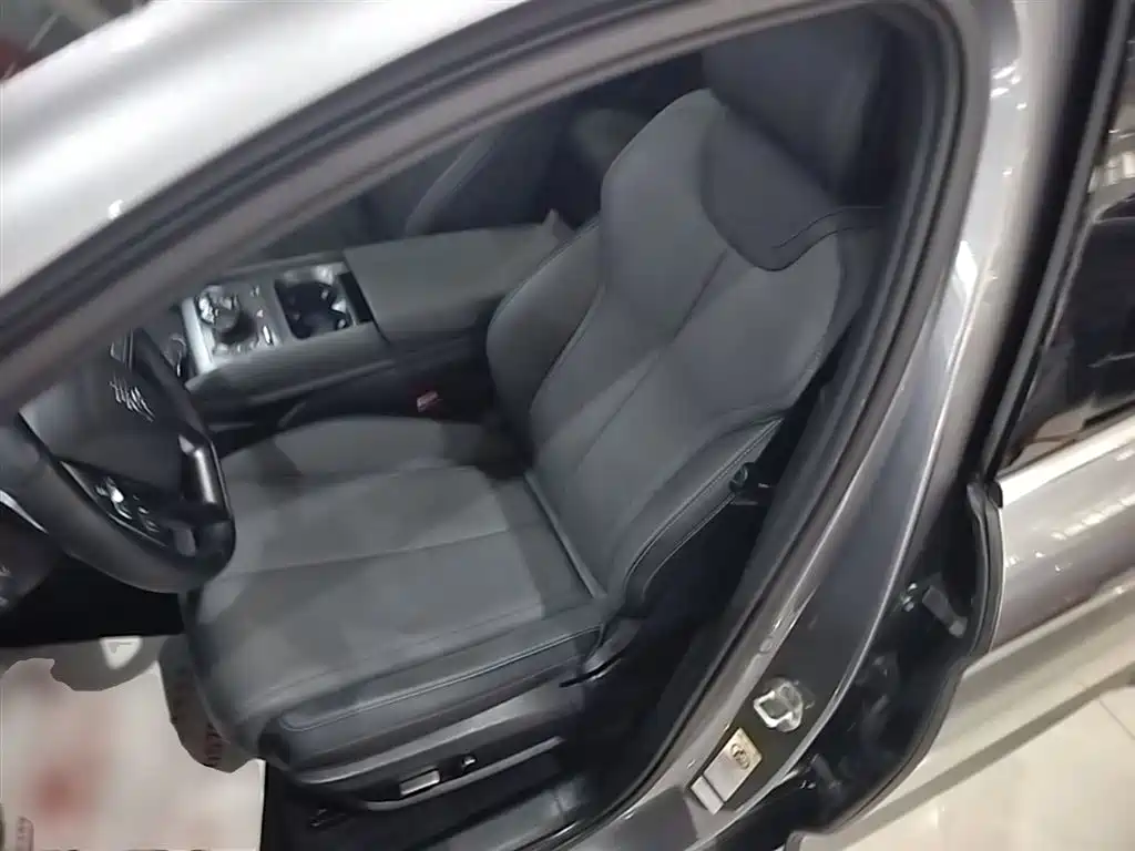 BYD Qin L 2025 DM-i Smart Drive Edition 120KM Leading фото 15