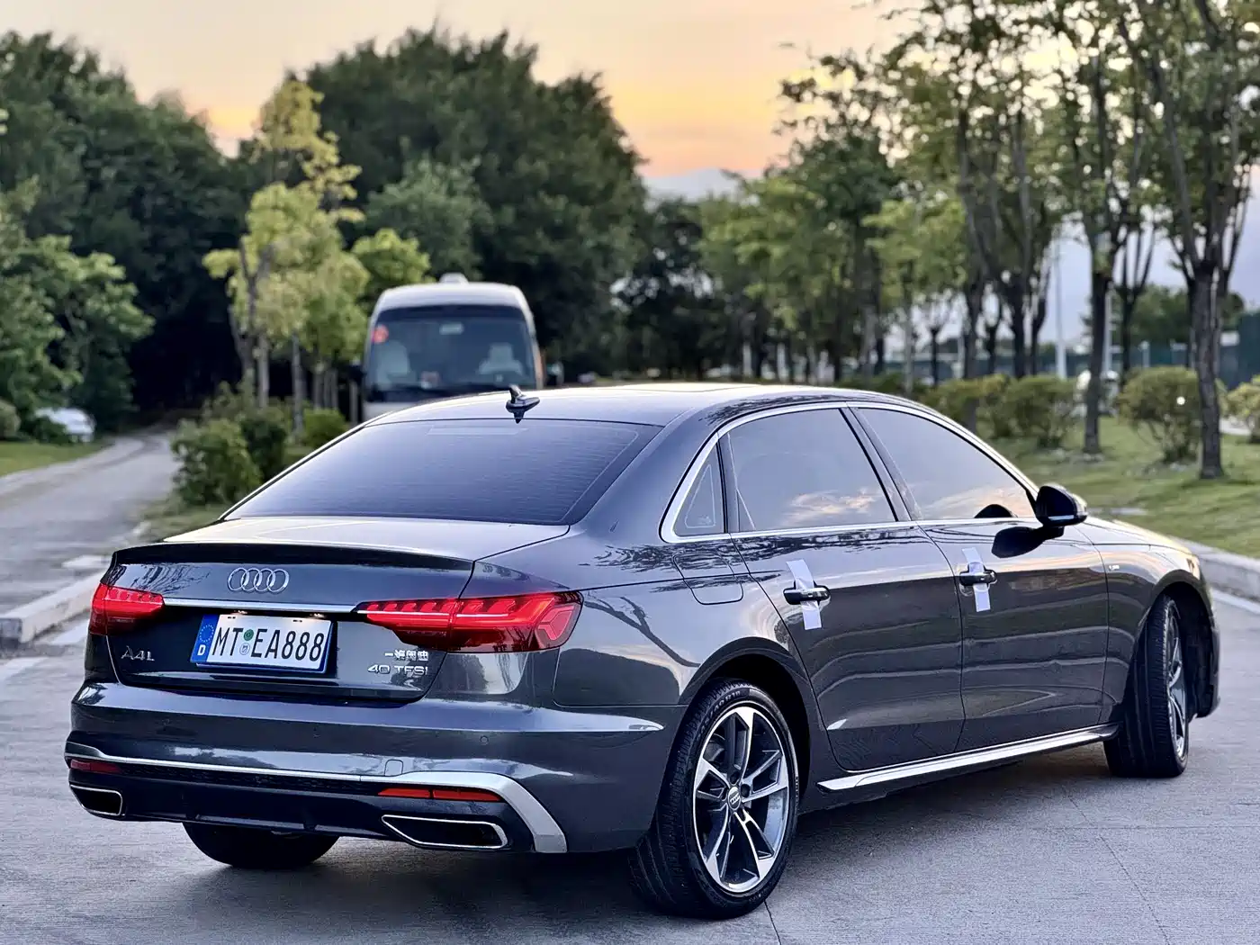 Audi A4L 2020 40 TFSI Fashion Dynamic Edition фото 12