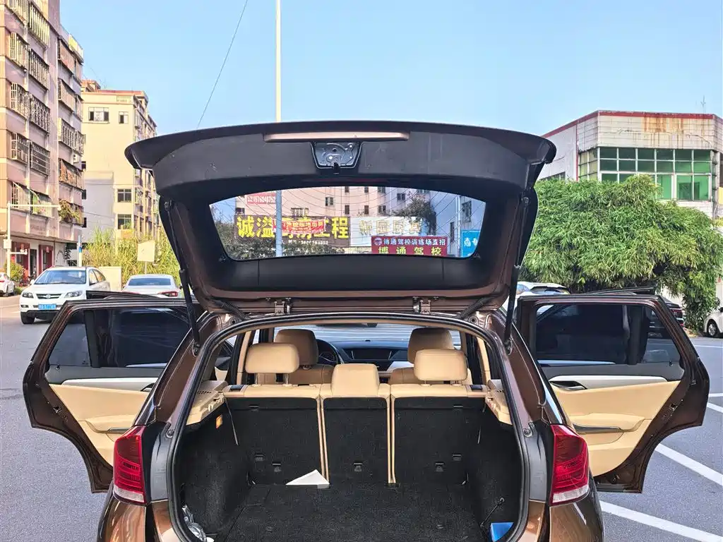 BMW X1 (Import) 2012 sDrive18i Luxury фото 11