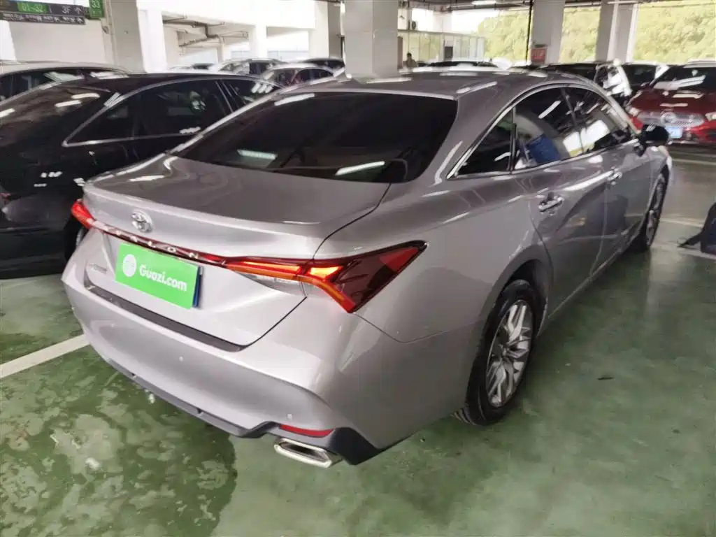 Toyota Avalon 2022 2.0L Luxury Edition фото 7